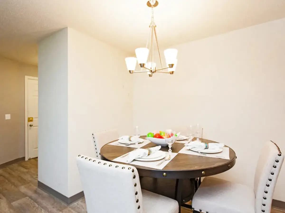 Eden Park Apartments - Apartment - 11