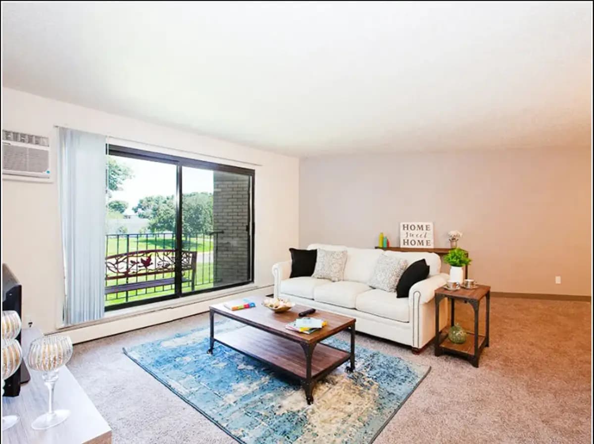 Eden Park Apartments - Apartment - 6