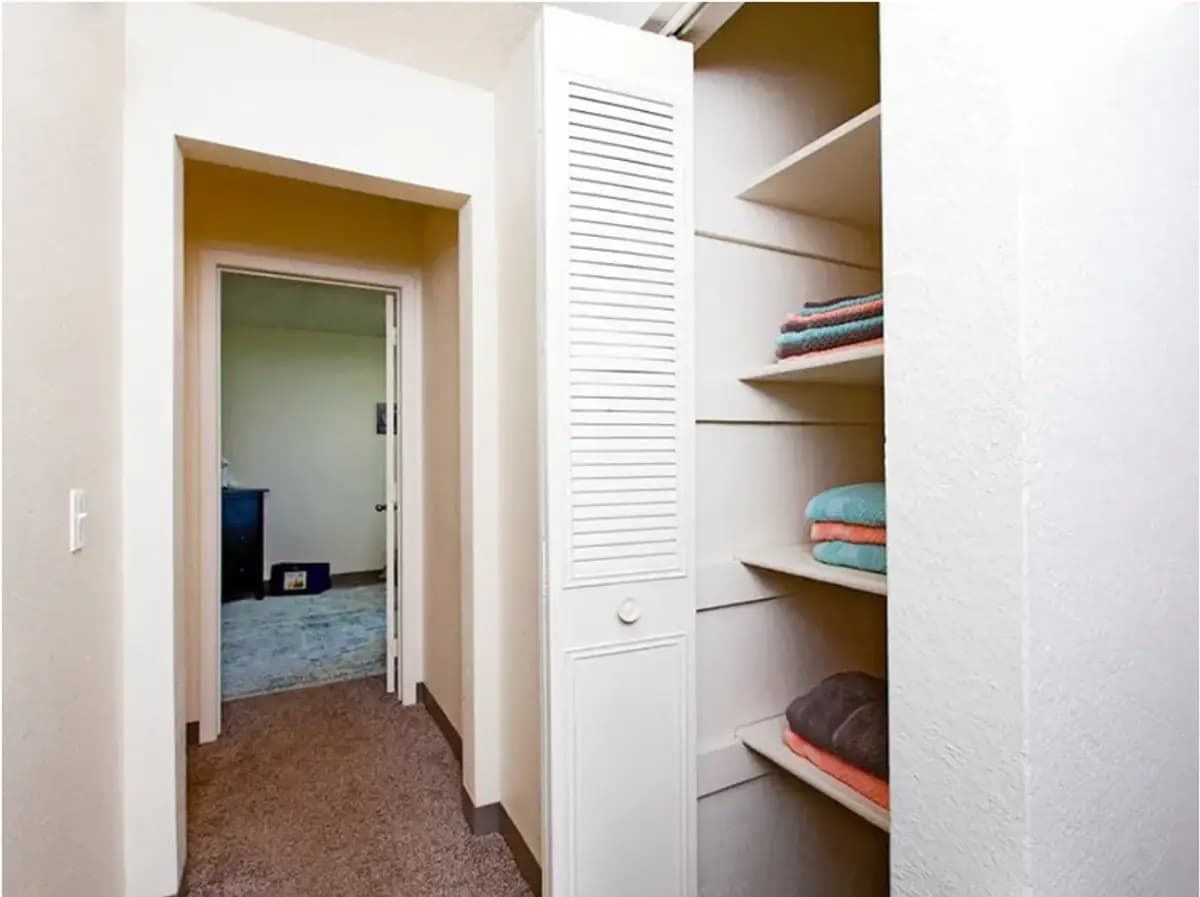 Eden Park Apartments - Apartment - 8