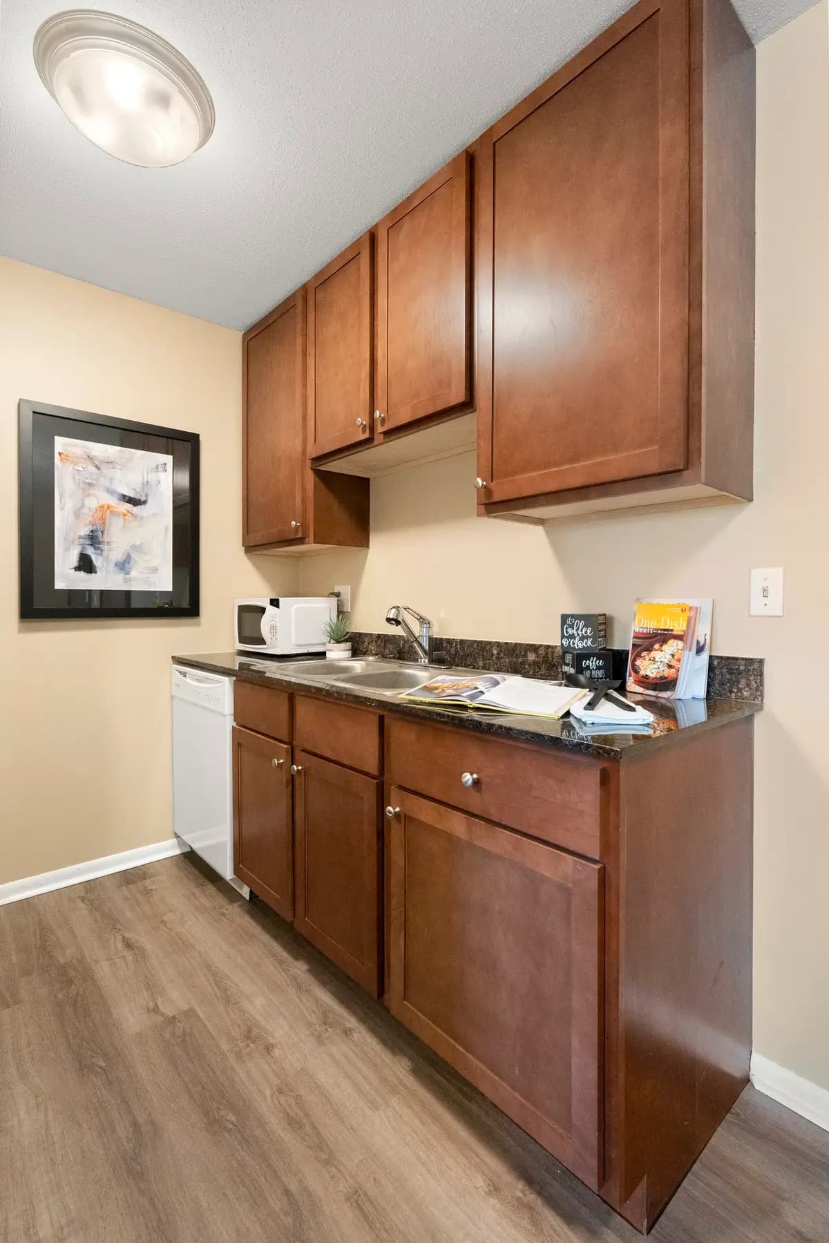 Imperial Gates Apartments - Apartment - 16