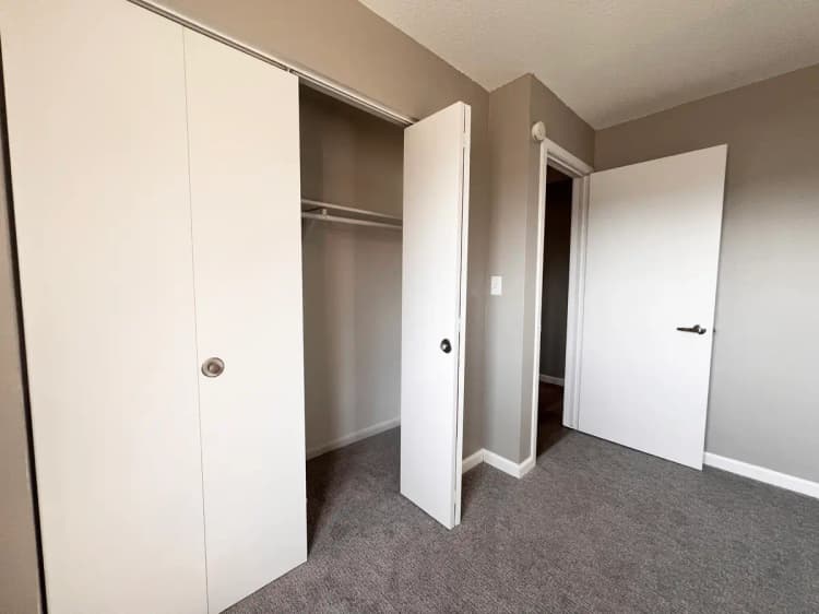 Brooklyn Park apartments for rent - image - park-85-brooklyn-park-mn-building-photo (16).jpg