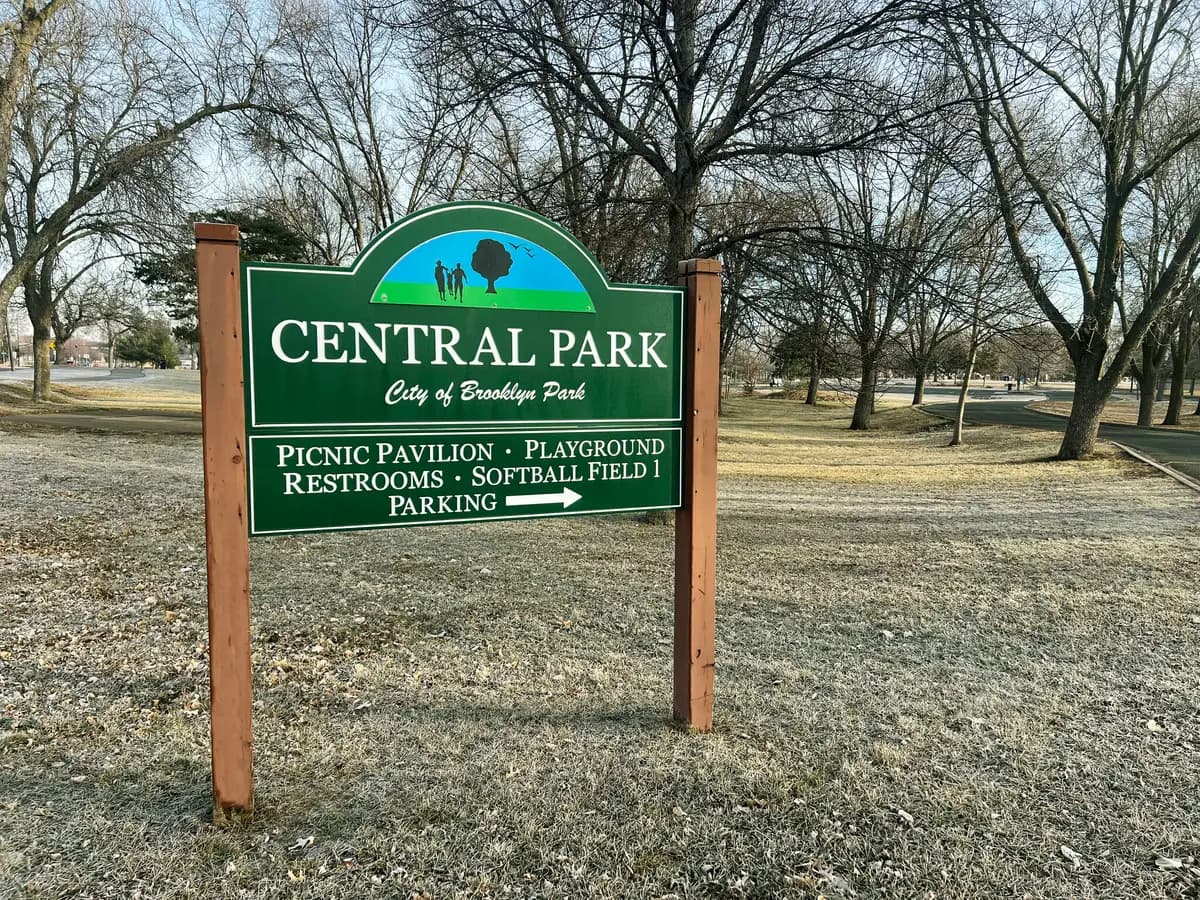 Brooklyn Park apartments for rent - image - park-85-brooklyn-park-mn-building-photo (22).jpg