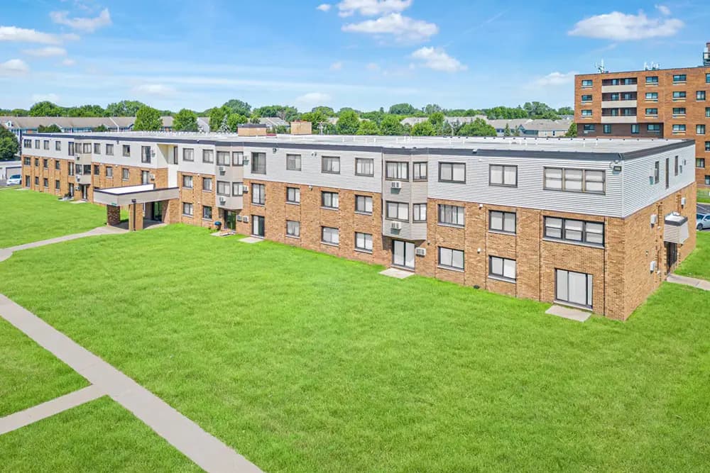 Brooklyn Park apartments for rent - Property image - Ridgebrook Apartments - 3