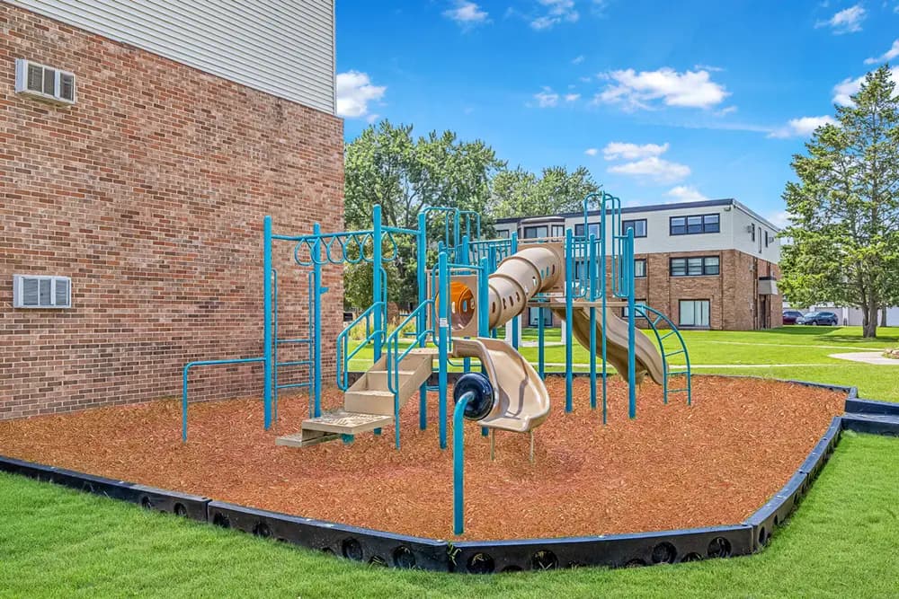 Brooklyn Park apartments for rent - image - Ridgebrook-Apartments-Exteriors-_-Amenities-16_edited.jpg