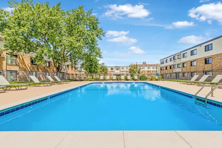 Brooklyn Park apartments for rent - image - Ridgebrook-Apartments-Exteriors-_-Amenities-20_edited.jpg