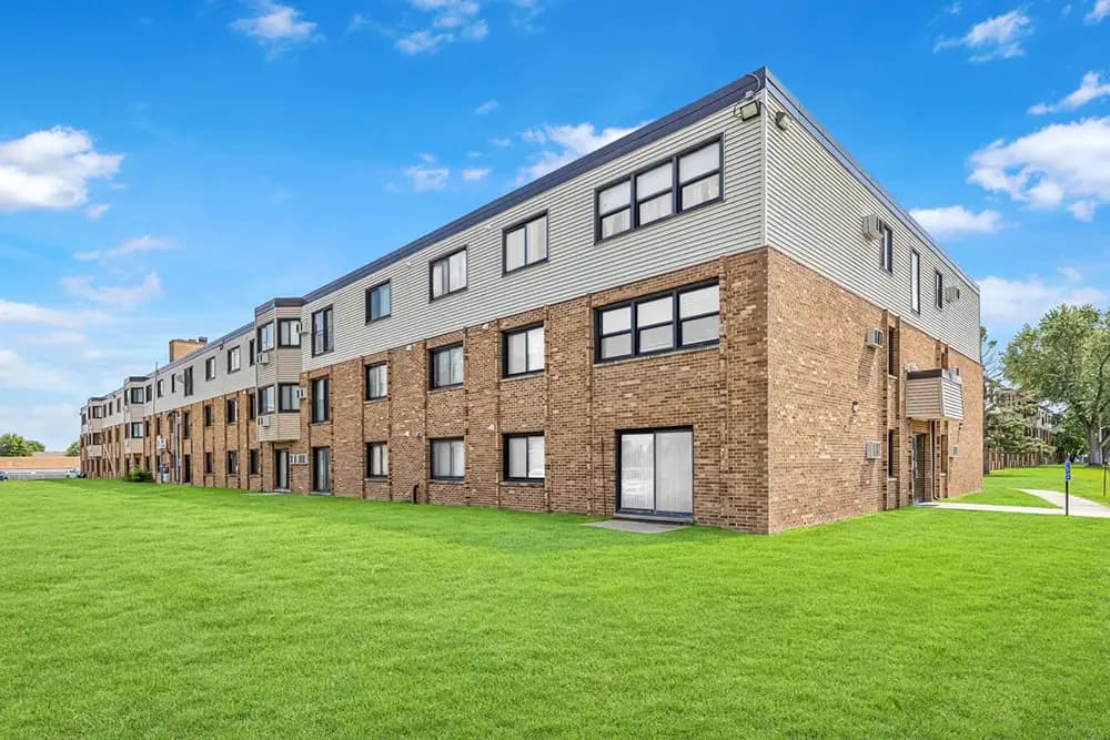 Brooklyn Park apartments for rent - Property image - Ridgebrook Apartments - 1
