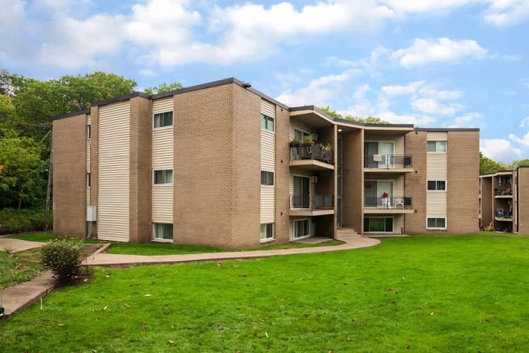Brooklyn Park apartments for rent - image - northview-commons-columbia-heights-mn-northview-commons-community.jpg