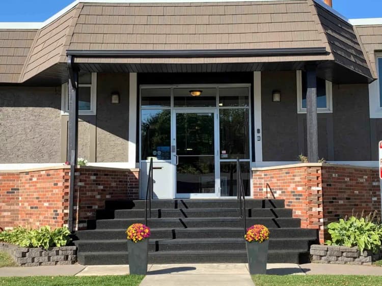Brooklyn Park apartments for rent - image - imgi_125_moonraker apartments in brooklyn park mn_exterior_4_update.jpg