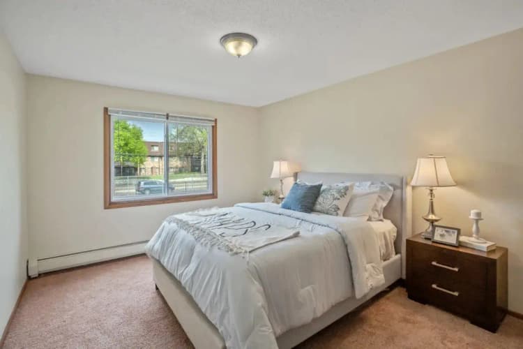 Brooklyn Park apartments for rent - image - imgi_224_pointofamerica_brooklynpark_mn_may2022_1br_model_bedroom1.jpg